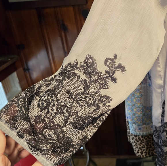 Maurices gray black lace sheer top blouse shirt misses size large NWOT - Picture 5 of 10